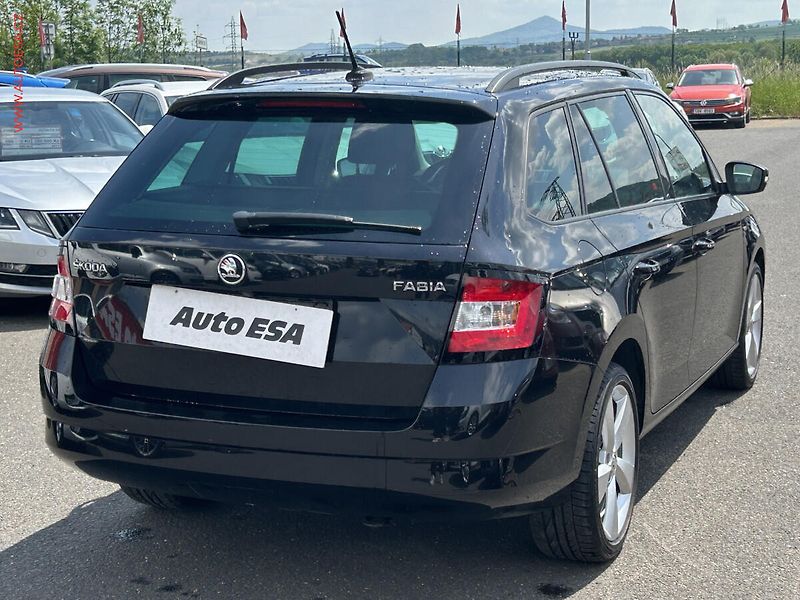 Škoda Fabia (2018) 1.0 TSi, Clever, navi, kamera - fotka 4 z 18