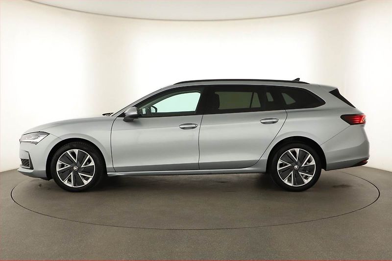 Škoda Superb (2024) 2.0 TDI, Selection, ACC, Tažné - fotka 3 z 22