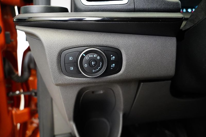 Ford Tourneo Custom - fotka 13 z 28