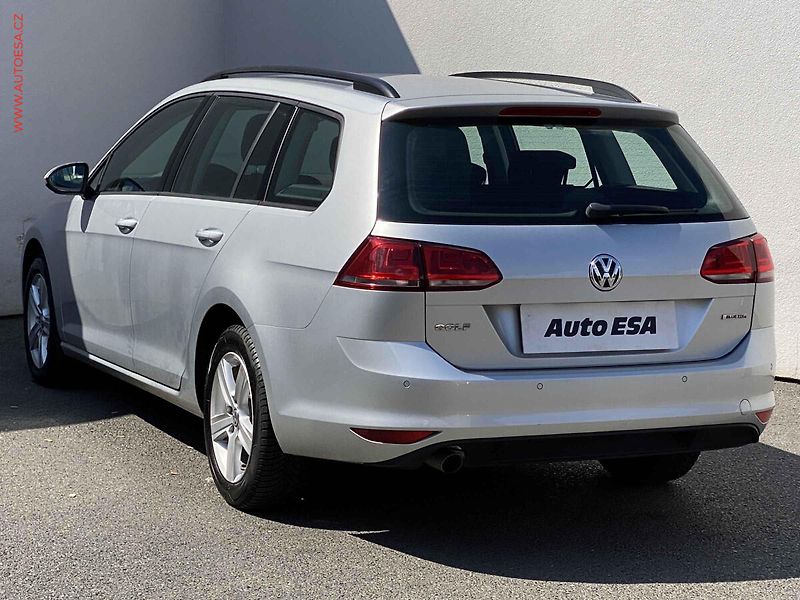 Volkswagen Golf (2014) 1.6 TDi, Comfortline, +kola - fotka 6 z 17