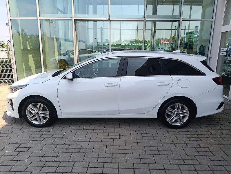 Kia Ceed (2021) 1.6 CRDi 7DCT  Top - fotka 6 z 12
