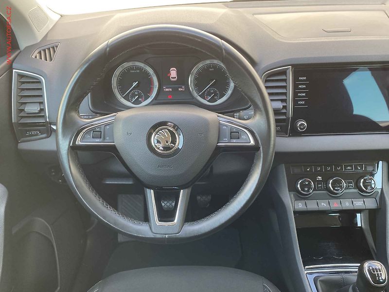 Škoda Karoq (2020) 1.0 TSi, Ambition, STK6/28 - fotka 11 z 18