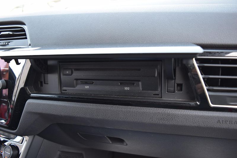 Volkswagen Touran (2018) 1.4TSI 110kw COMFORTLINE 7MÍST - fotka 42 z 51