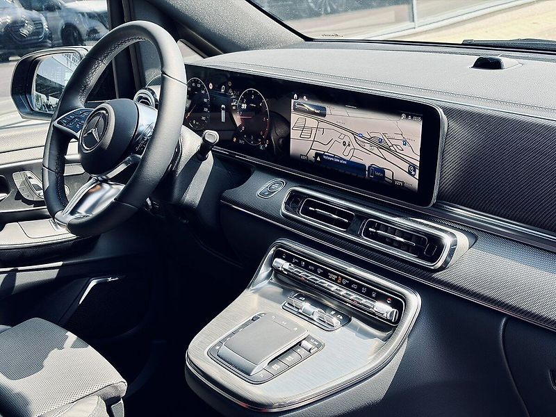 Mercedes-Benz Třídy V (2026) 300d EXCLUSIVE AMG 4M L AIR - fotka 18 z 35