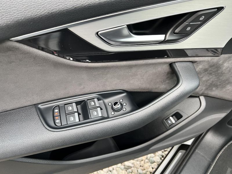 Audi Q7 (2018) 3.0 TDI S-LINE, CZ, DPH,VÝMĚNA - fotka 18 z 22