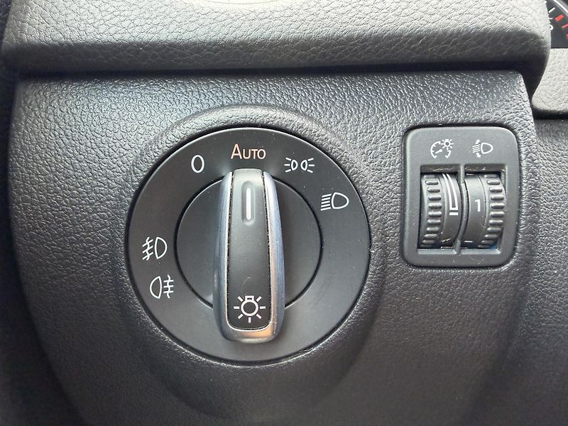 Volkswagen Tiguan 1.4 TSI *REZERVACE* - fotka 15 z 43