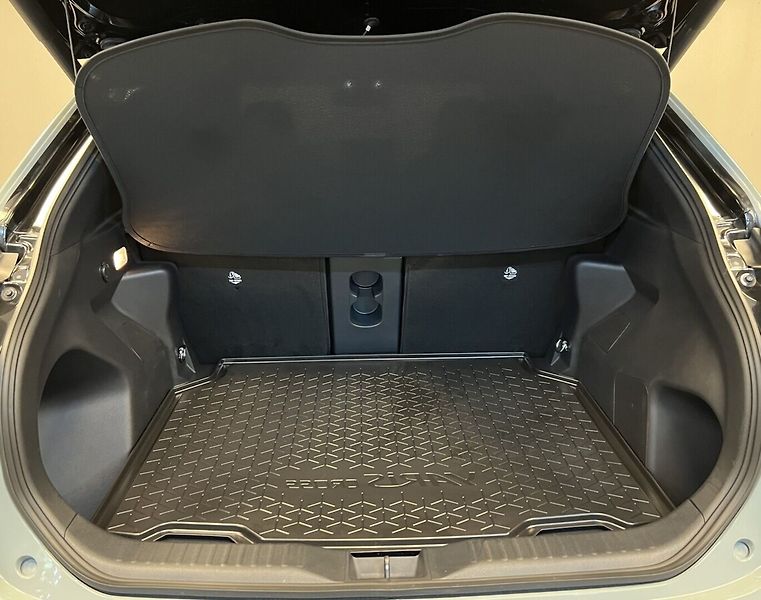 Toyota Yaris Cross 1,5 Hybrid AT AWD Premiere Edi - fotka 13 z 19