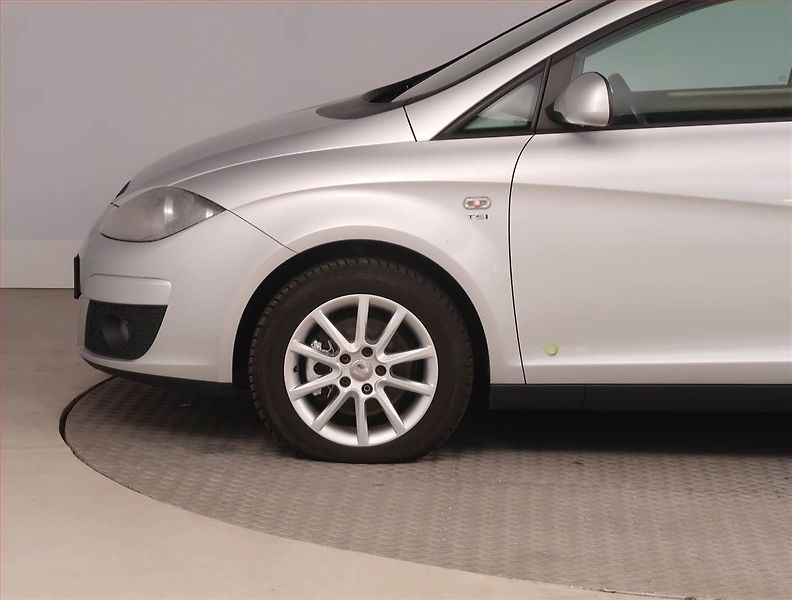 Seat Altea (2011) 1.2 TSI, Serv.kniha, Navi - fotka 15 z 18