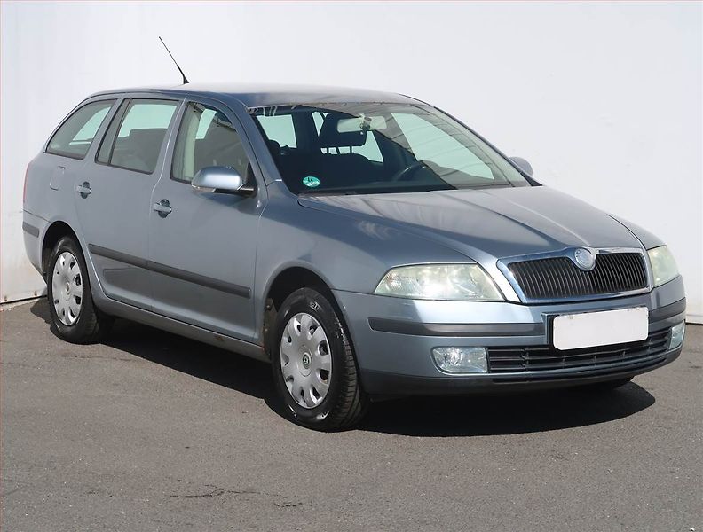 Škoda Octavia (2005) Ambiente 1.6, Serv.kniha - fotografie inzerátu