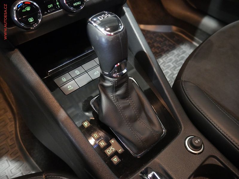 Škoda Octavia (2018) 2.0TSi, ČR, L&K, DSG, LED - fotka 22 z 24