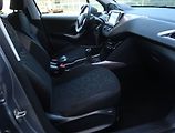 Peugeot 2008 (2014) 1.2 PureTech, Tempomat - náhled 9