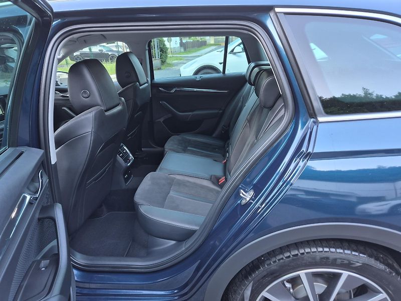 Škoda Octavia Combi Scout TDi 147kw DSG 4x4 - fotka 12 z 49