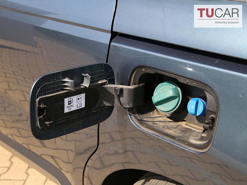 Kia Carnival (2024) 2.2 Diesel Automat 7 míst  - fotka 7 z 42