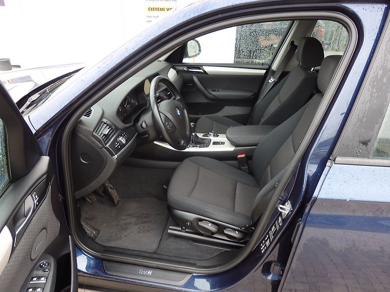 BMW X3 xDrive 20i NAVIGACE, 8x AIRBAG - fotka 6 z 16