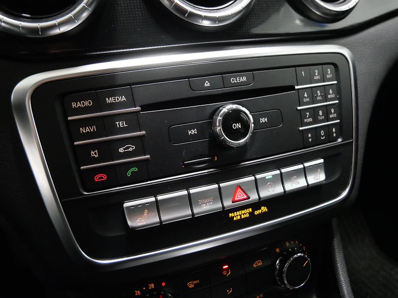Mercedes-Benz CLA - fotka 17 z 23