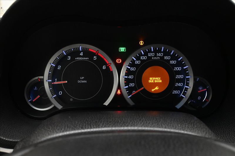Honda Accord 2,2 i-DTEC 110 kW Manuál - fotka 16 z 30