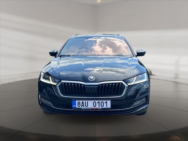 Škoda Octavia 2,0 TDI Style - fotka 2 z 11