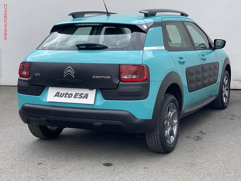 Citroën C4 Cactus (2016) 1.2 PT, ČR, AC, kamera - fotka 4 z 17