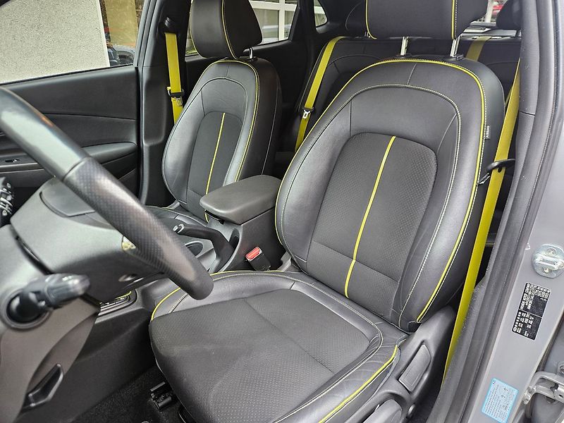 Hyundai Kona 1,0 T-GDi, Mystic+Guard, 1.maj - fotka 12 z 35