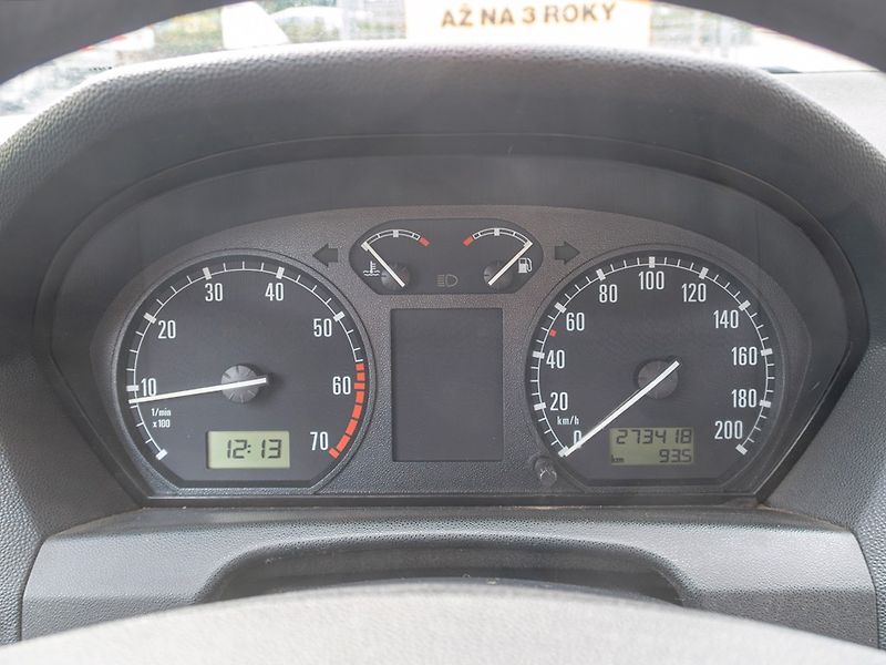 Škoda Fabia (2002) ČR 1.4i 44KW – 3/2028 - fotka 9 z 17