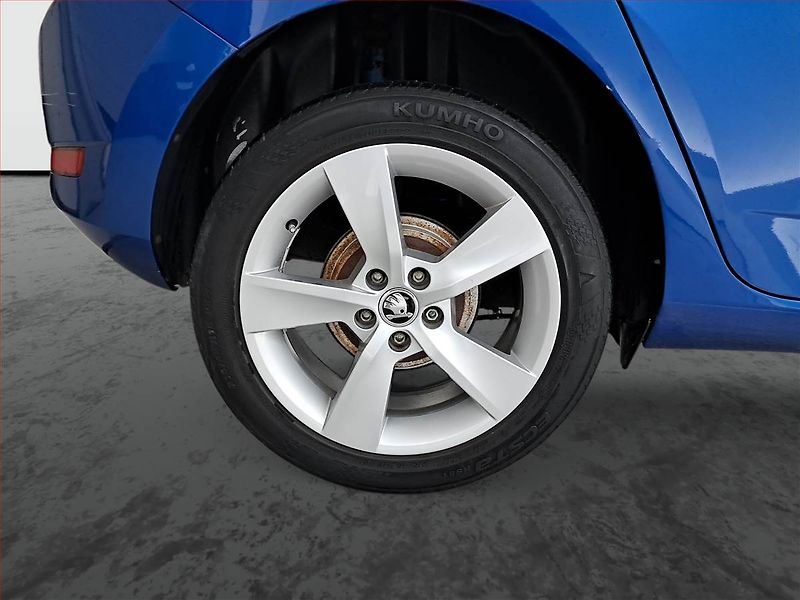 Škoda Fabia (2019) Ambition 1.0, Park. senzory - fotka 15 z 16