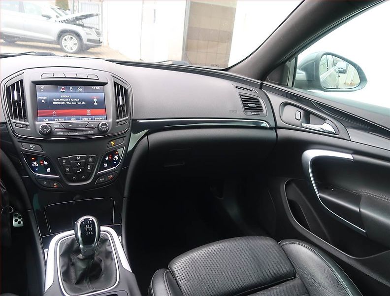 Opel Insignia (2014) OPC Line 2.0 CDTI, Navi - fotka 8 z 15