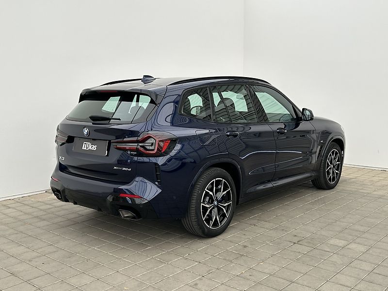 BMW X3 3.0 D 4x4 XDrive - fotka 5 z 32