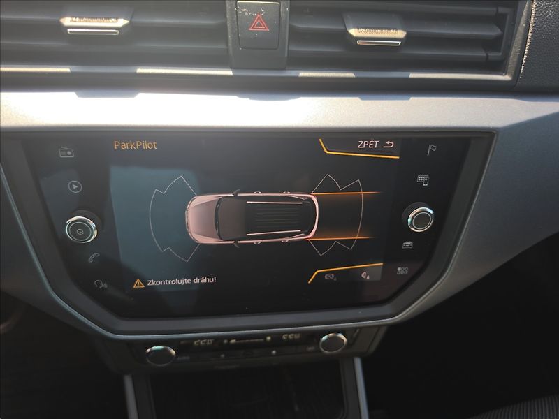 Seat Arona 1,0 TSi 85KW Style NAVI ALU - fotka 24 z 44