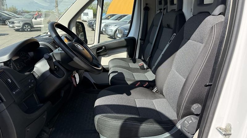 Fiat Ducato (2018) 2,3JTD, CHLADÁK ,VELICE PĚKNÝ - fotka 16 z 32