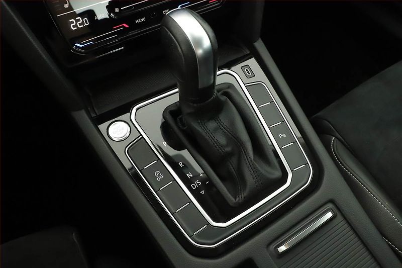 Volkswagen Passat (2020) 1.5 TSI - fotka 10 z 21