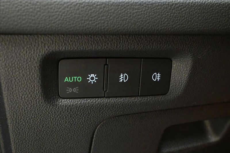 Škoda Octavia 2,0 TDI 110 kW DSG MATRIX LED - fotka 27 z 33