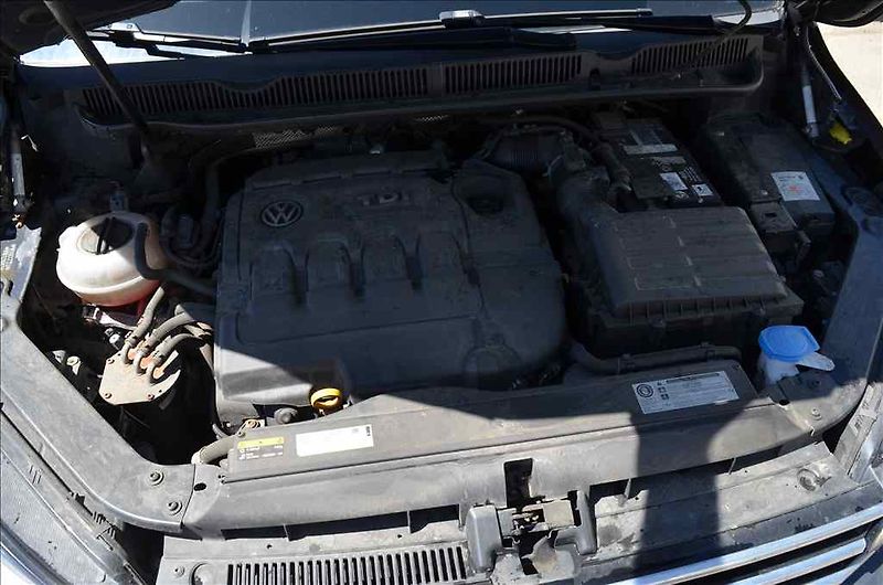 Volkswagen Touran (2016) 1,6 TDI - fotka 13 z 22