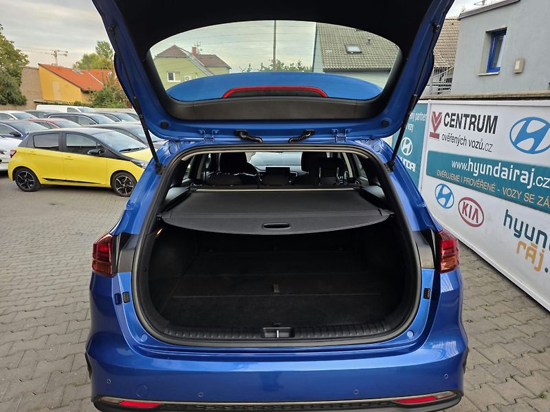 Kia Ceed 1.5-V ZÁRUCE-AUTOMAT-KAMERA - fotka 14 z 36