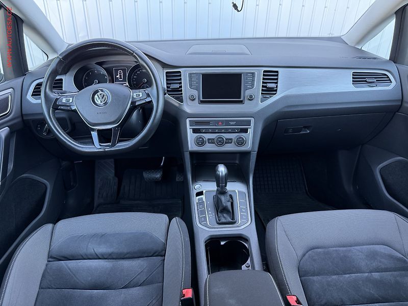 Volkswagen Golf Sportsvan (2015) 1.4TSi, ČR, DSG, bixen, kamea - fotka 8 z 17
