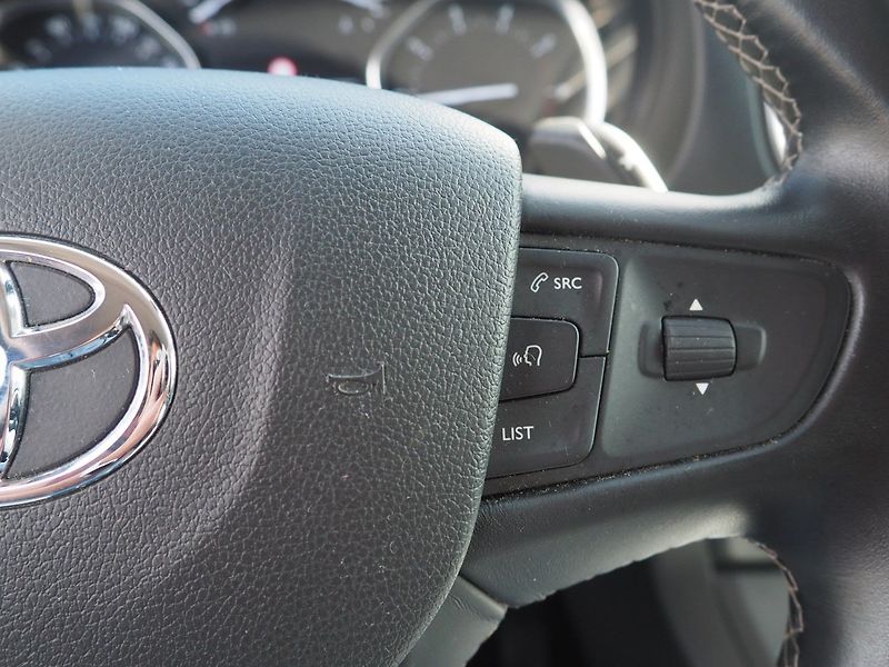 Toyota ProAce Verso (2021) VIP L1 Webasto 2.0 D 130 kW 8A - fotka 26 z 44