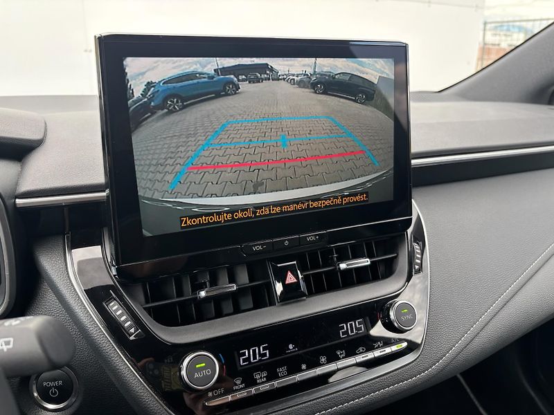Toyota Corolla 1.8 HSD e-CVT Style Tech - fotka 19 z 28