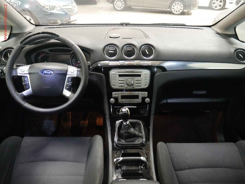 Ford S-MAX (2010) 2.0TDCi 7Míst, AC, tempo - fotka 8 z 18