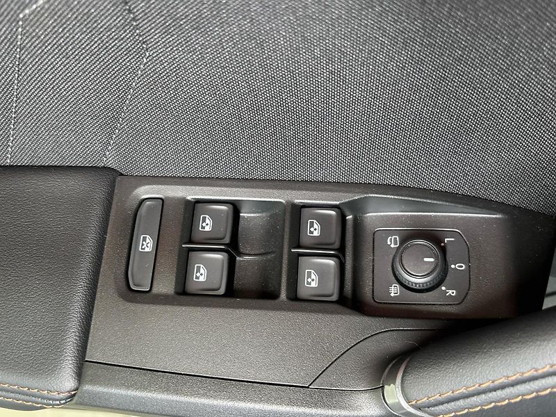 Cupra Formentor SUV 0 - fotka 21 z 29