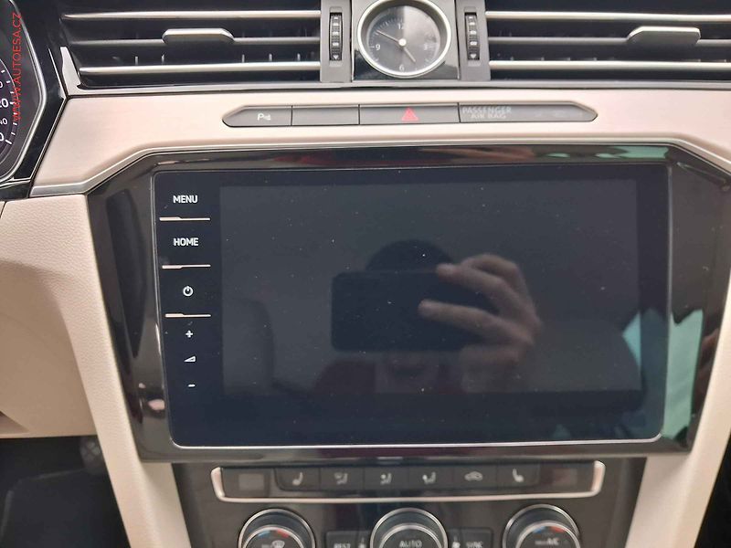 Volkswagen Passat (2019) 2.0TDi, DSG, LED, navi - fotka 14 z 20
