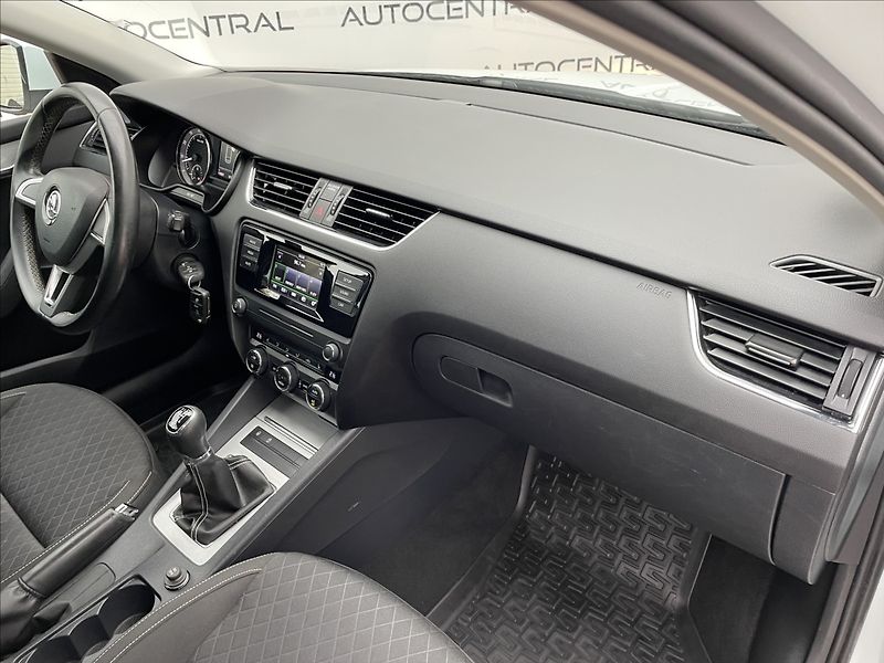 Škoda Octavia 1,2 TSI Edition 81kw 113t.km s - fotka 18 z 23
