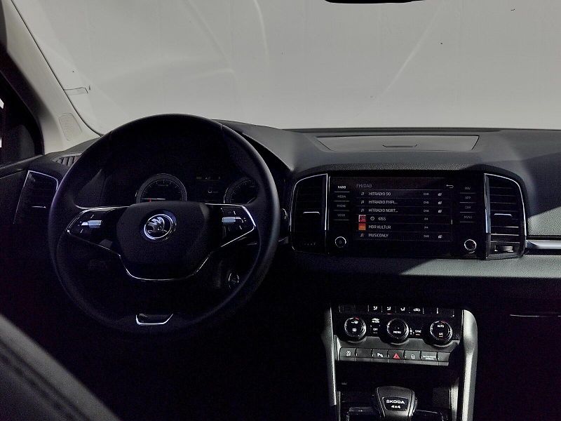 Škoda Karoq (2022) Executive 2,0 Tdi 110 Kw 4x4 D - fotka 6 z 33
