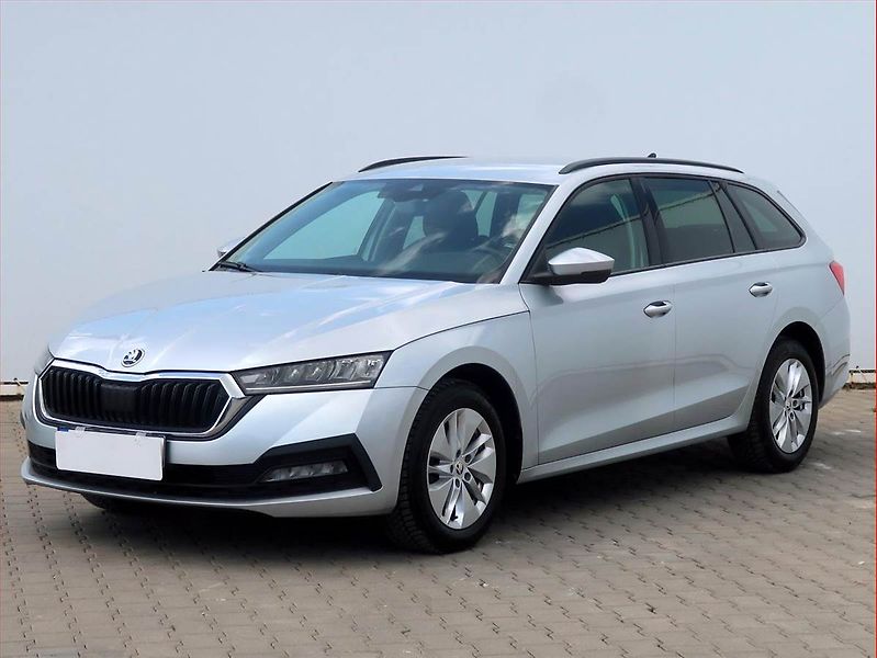 Škoda Octavia (2021) Ambition Plus 2.0 TDI - fotka 2 z 14