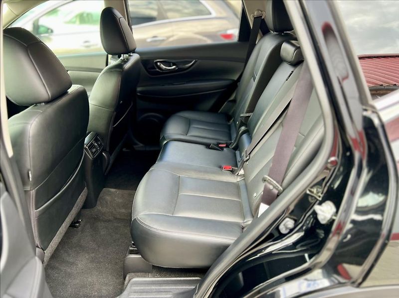 Nissan X-Trail 1,7 dCi N-TEC / panorama kůže - fotka 13 z 48