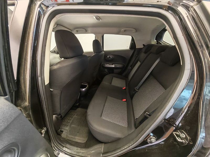Nissan Juke 1.6 Acenta Automat - fotka 18 z 33