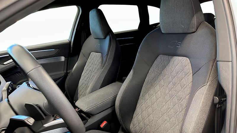Audi A6 e-hybrid q S-Line Tech+ Taž - fotka 8 z 17
