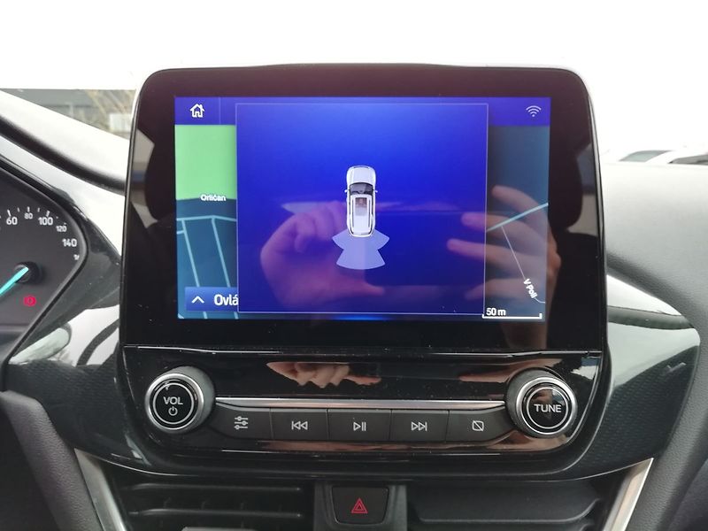 Ford Puma Titanium 1,0 ECB 92 kW - fotka 13 z 19