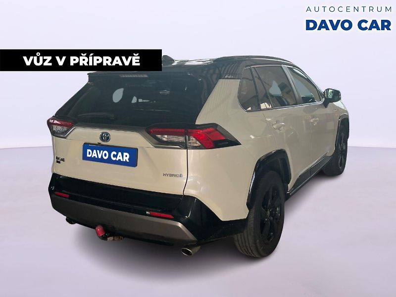 Toyota RAV4 2,5 e-CVT 131kW Selection 4WD - fotka 5 z 34