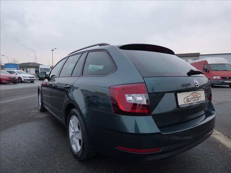 Škoda Octavia 2,0 TDI DSG,LED,Navigace  Ambi - fotka 7 z 55