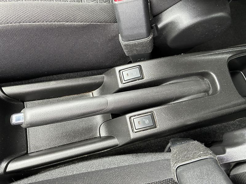 Suzuki Swift (2017) 1,0SHVS Elegance * ZÁRUKA * - fotka 12 z 23