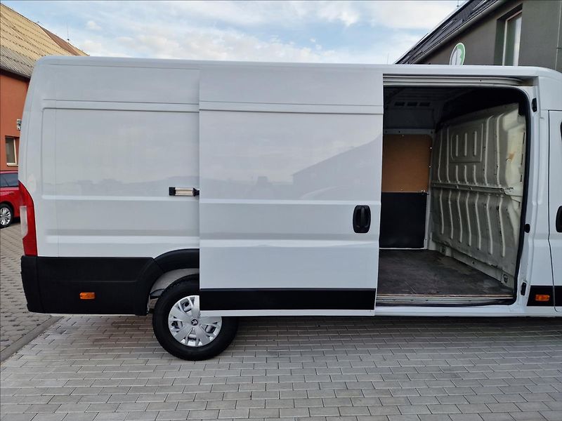 Peugeot Boxer 2.2HDI 140k L4H2,ČR,1.Majitel - fotka 18 z 38